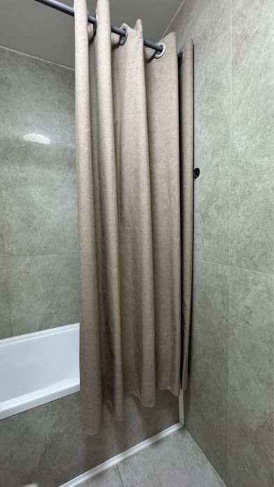 Продам штору для ванной