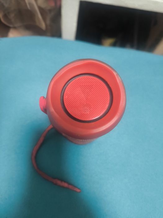 Продам колонки JBL flip 4
