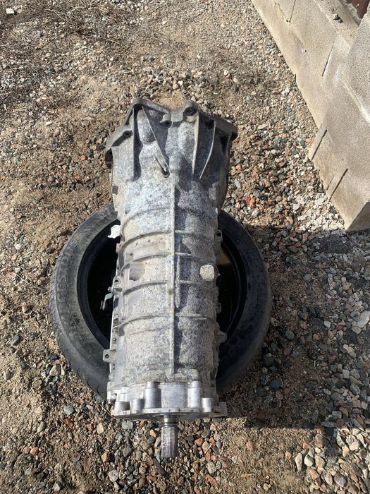 Продам двигатель и коробку на бмв х5 е53