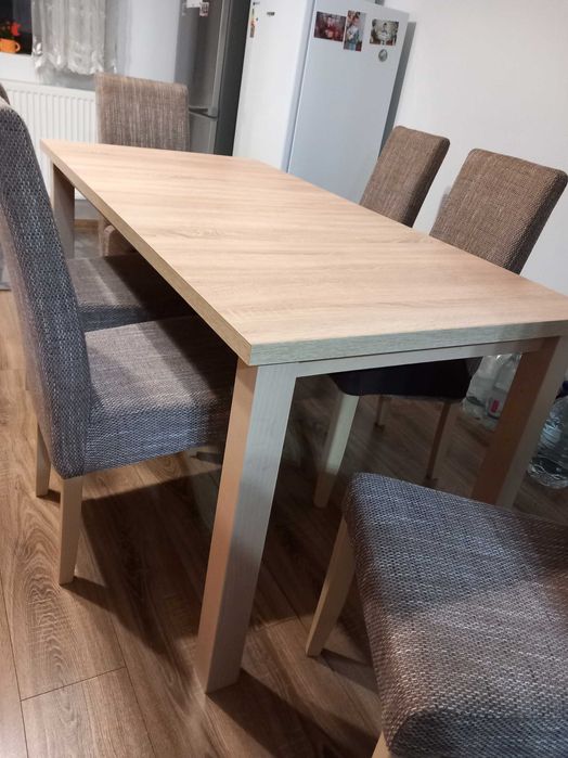 Vand masa cu 6  scaune extensibila cu ridicare Sanmihaiul roman.