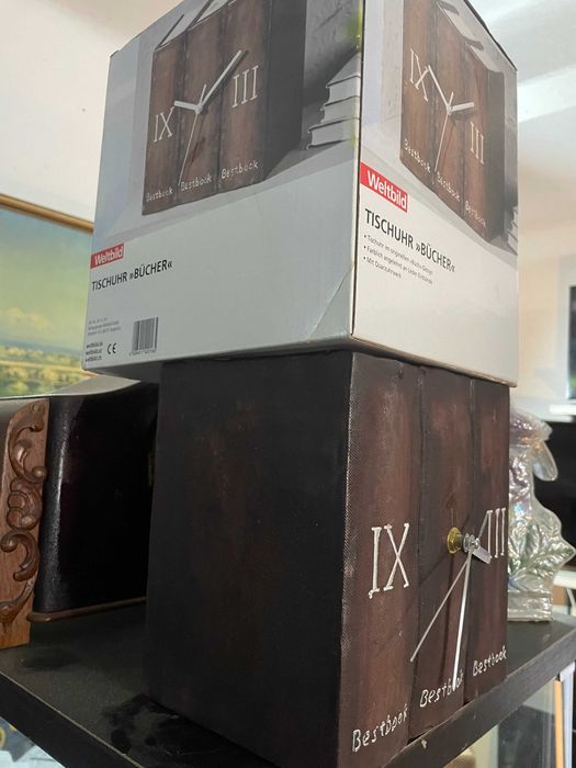 Ceas de birou , biblioteca forma de carti Fabricat in Germania