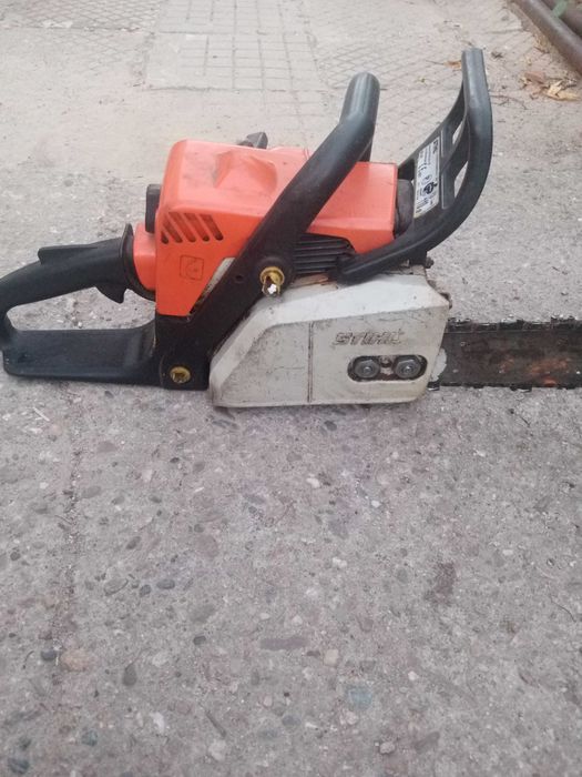 Продавам stihl MS180