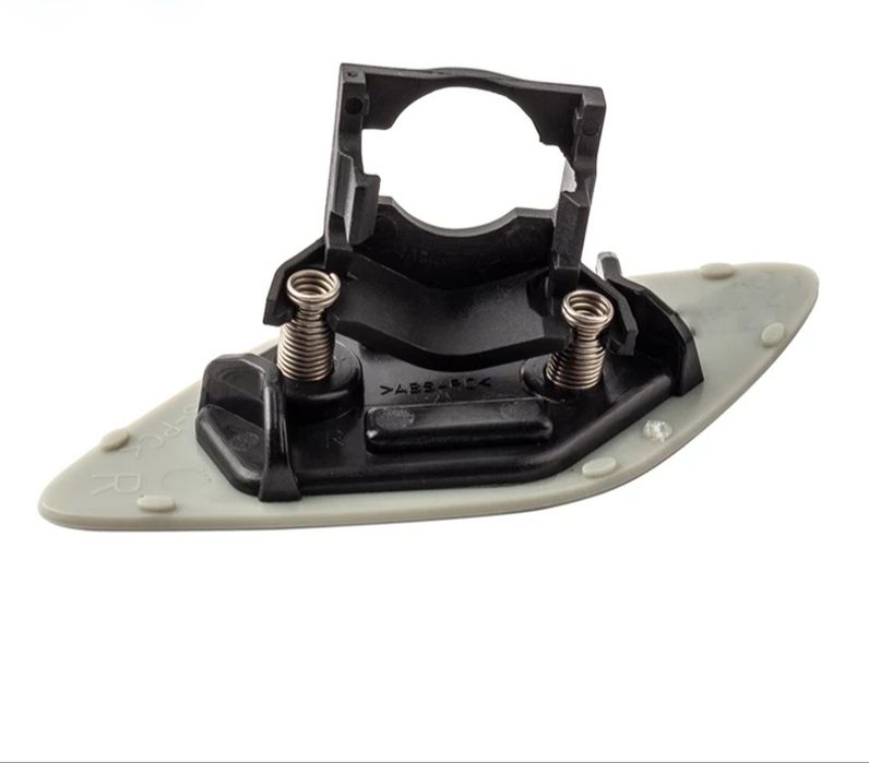 Бленда, капачка за пръскалка фар BMW E92 E93 3 Ser 2008 - 2010