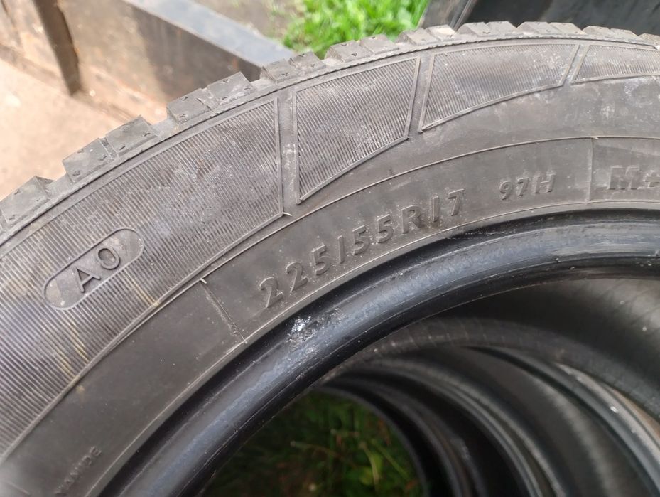 Продам шины R17 * 225 * 55