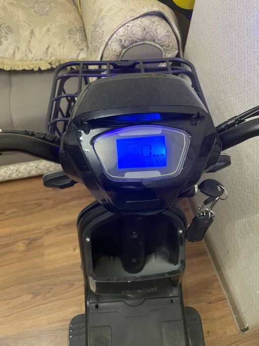 Продаю электроскутер