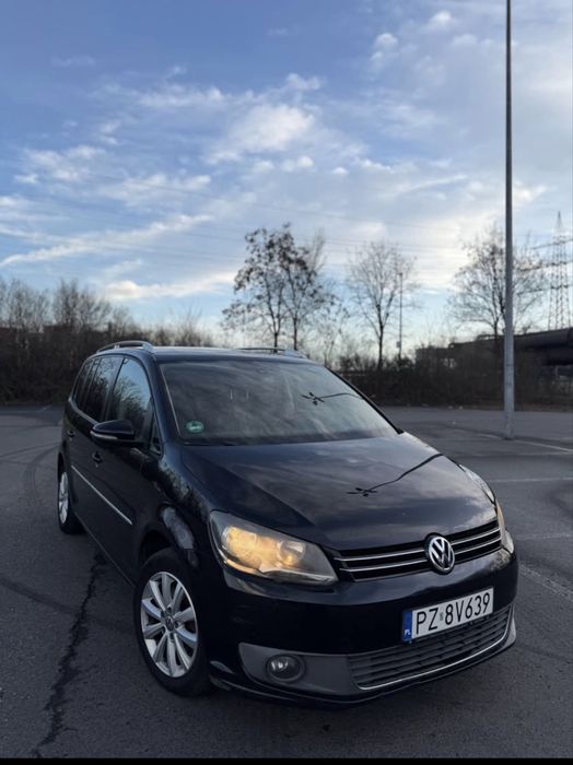 VOLKSWAGEN Touran