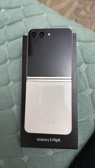 Samsung galaxy Z flip5