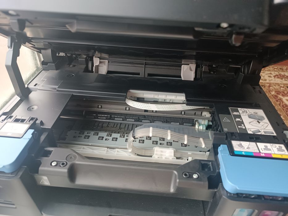 Продам принтер Canon G 2411