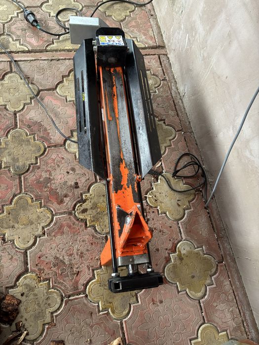 Vand despicator/spargator de lemne