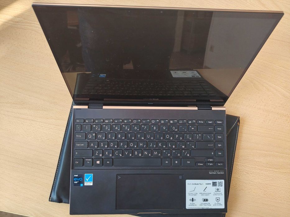 ASUS ZenBook Flip S като нов