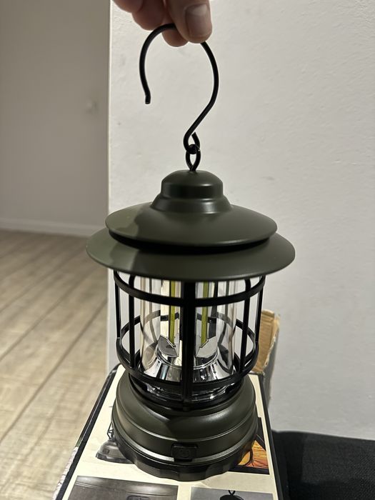 Lampa camping cu baterii