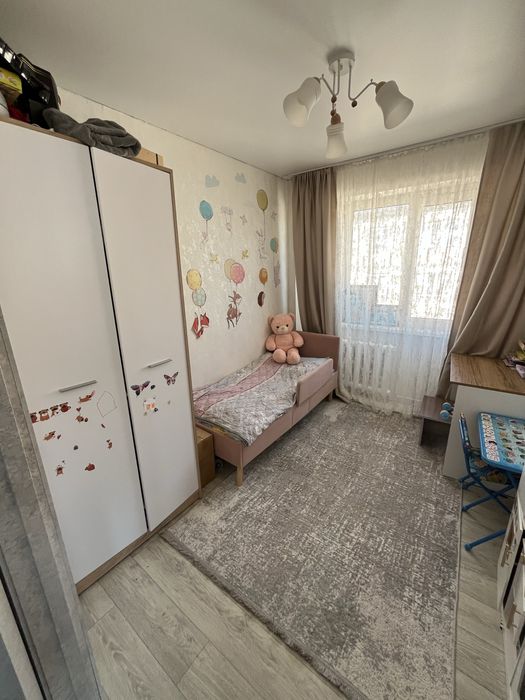 Продам 4 комнотную