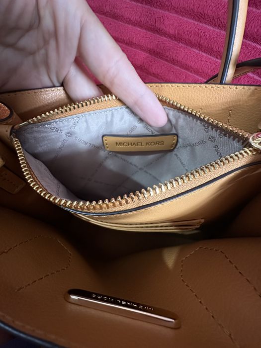 Продам сумку michael kors оригинал