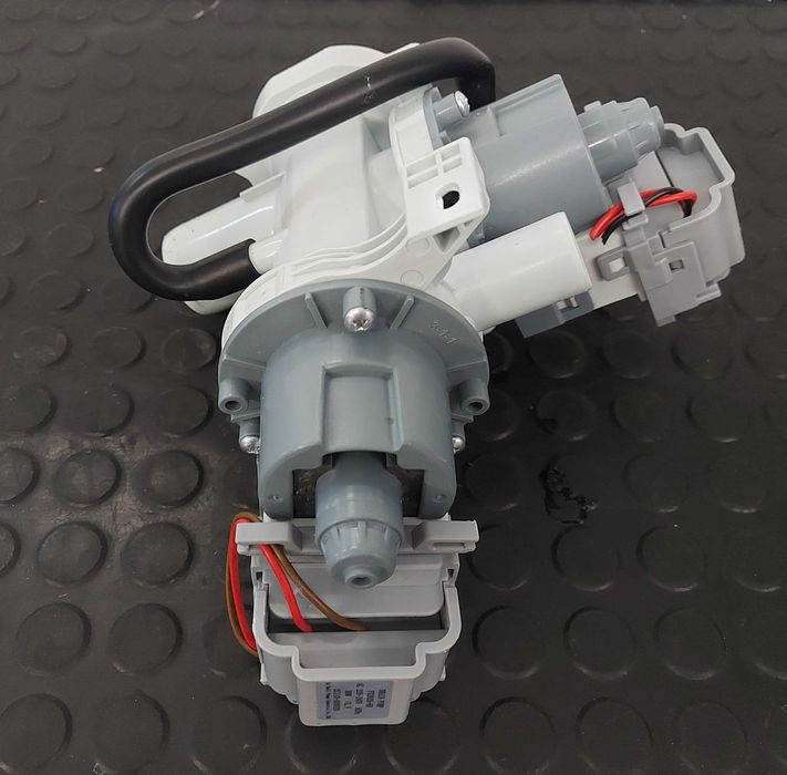 Pompa cod PX2025 masina de spalat SAMSUNG WW90T304MBW / R26