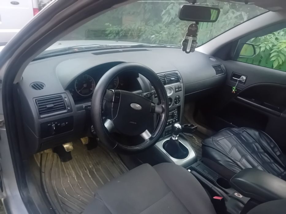 Vând sau schimb ford mondeo cu microbuz8+1