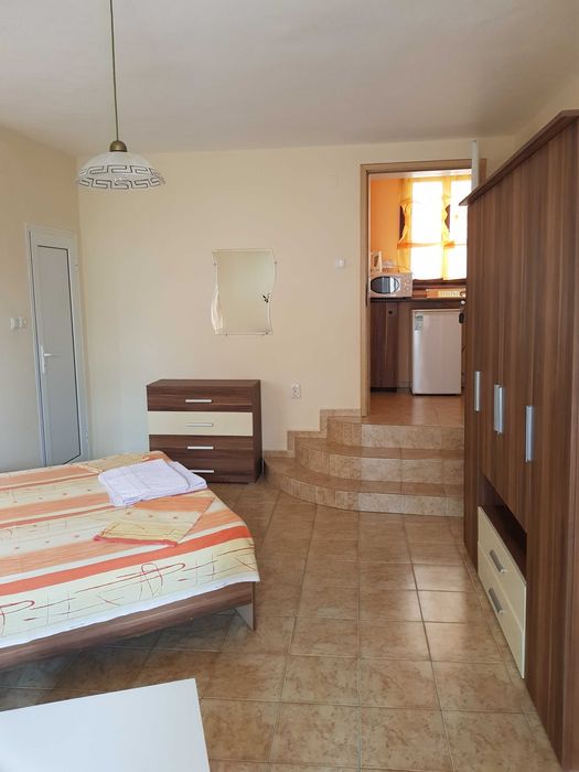 Първа линия студия в Поморие