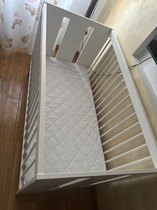 Patut din lemn pentru copii Alb Klups + saltea