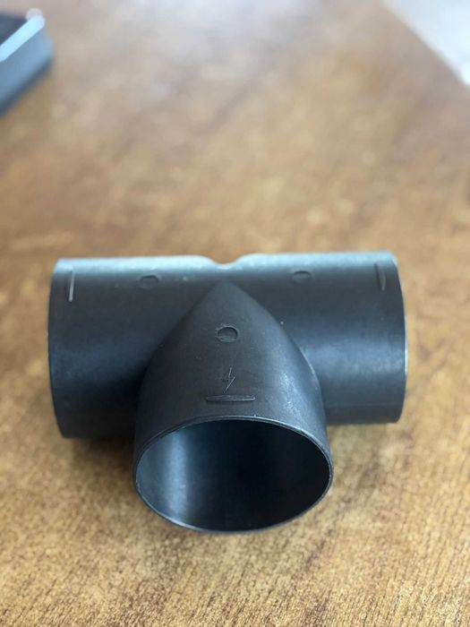 Conector tip "T" pentru tubulatură de aer
