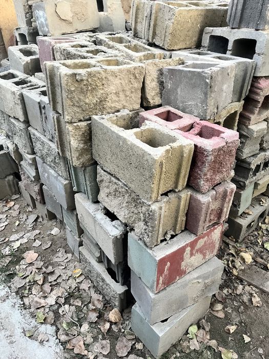 Рваный кирпич, Базис А