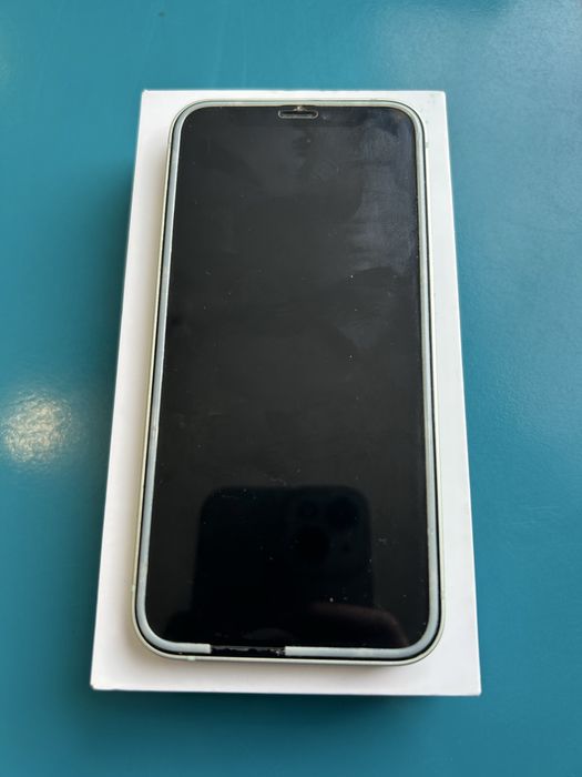 Продаю iphone 12 mini