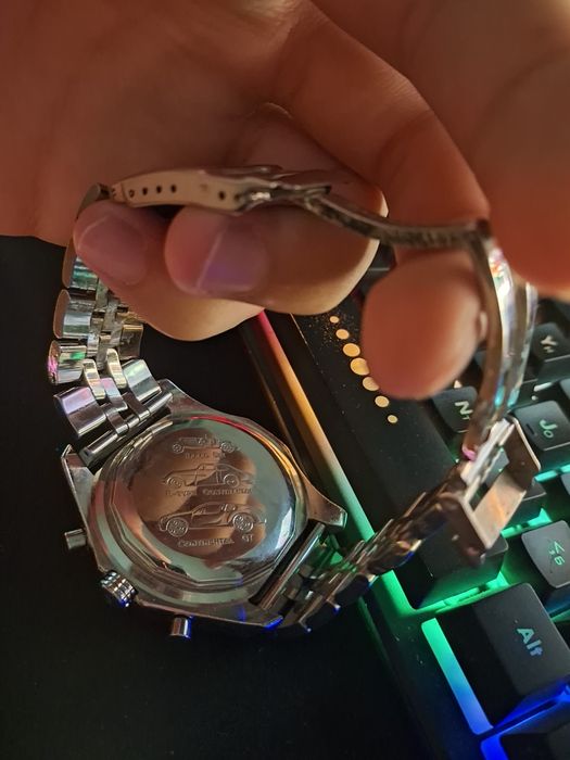 Наручные заводные часы