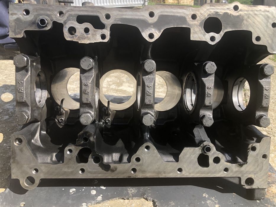 БМВ 320д комън рейл двигател