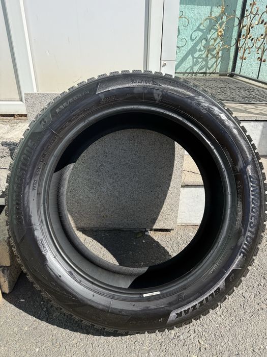 Зимняя резина 235/55R19