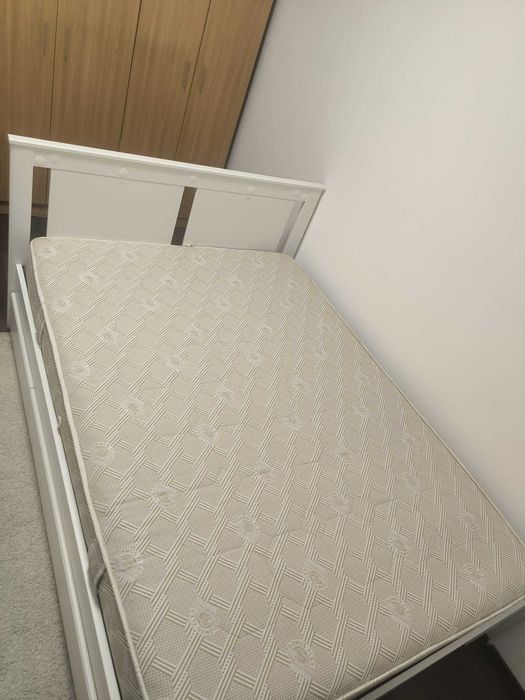 Mobilă dormitor IKEA – set complet, ca nou