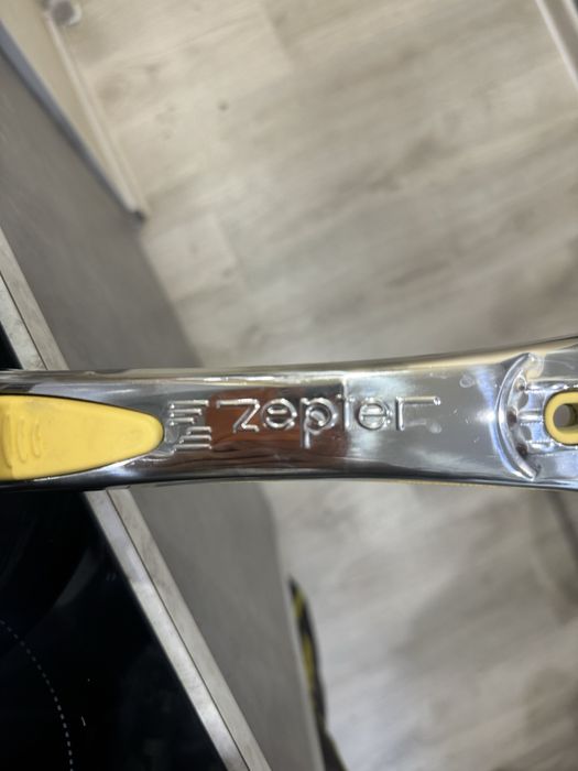 Сковорода из Стали