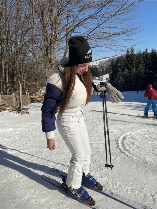 Уникален ски екип