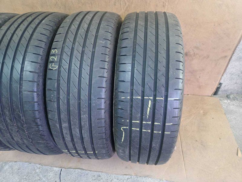 4 Bridgestone R18 235/60
летни гуми
DOT1223