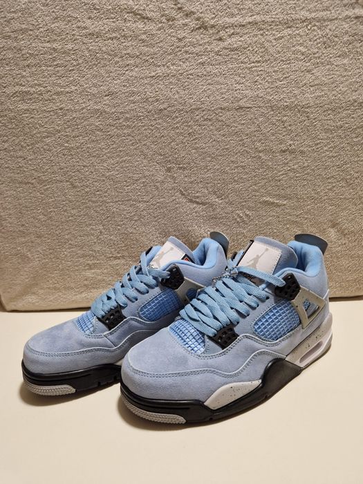 Retro 4 University Blue