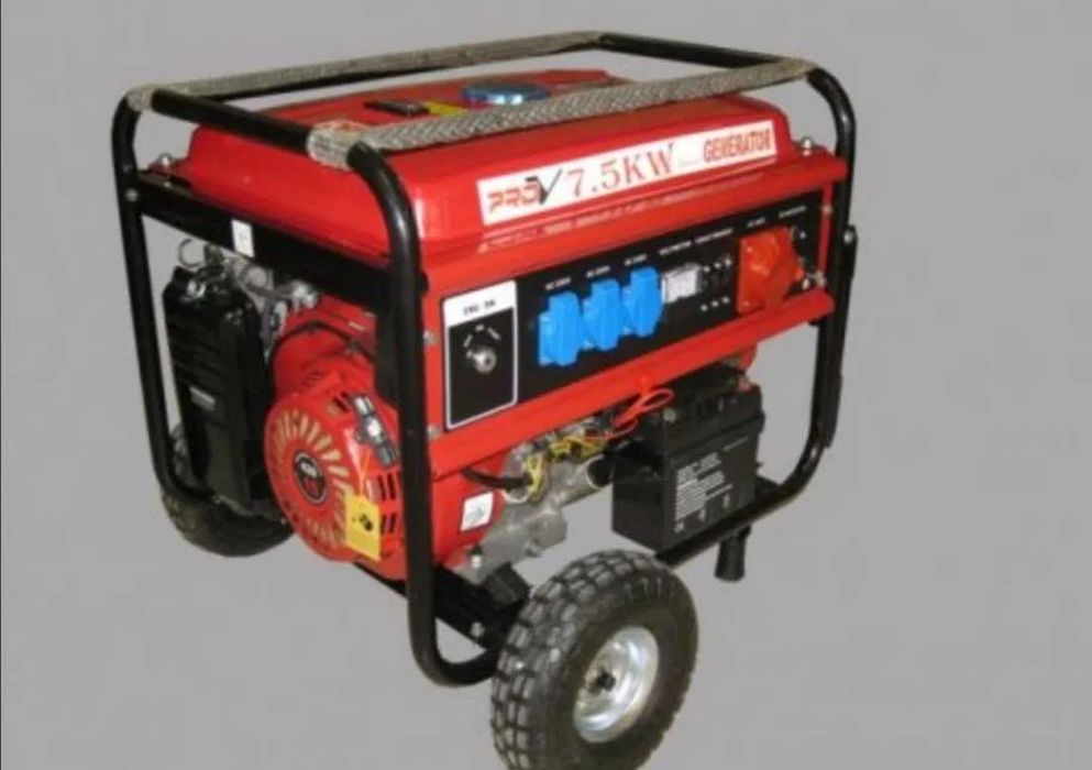 Генератор трифазен 7.5 КВ. с ел. старт