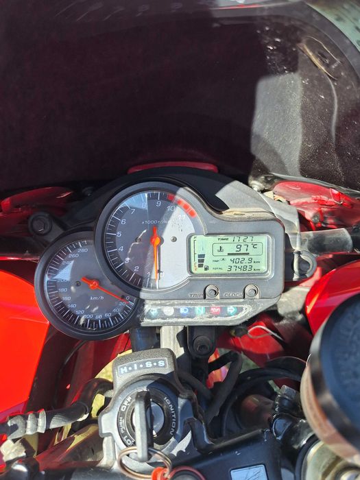 Motocicleta de strada