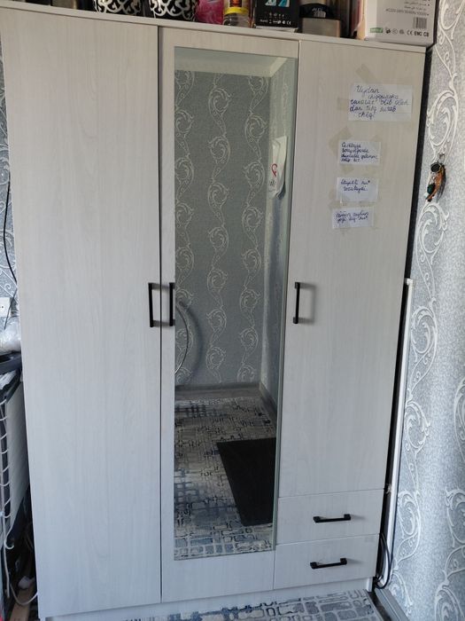 Yangi shkaf sotiladi xolati yangi