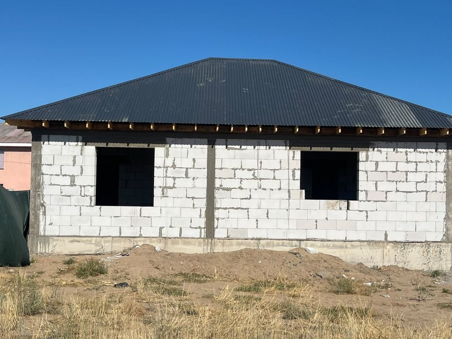 Продам дом недостроенный