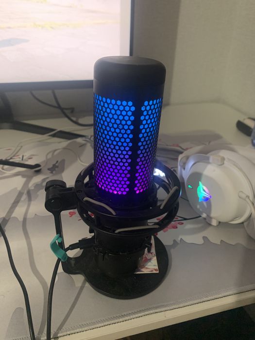 Продам микрофон Hyperx