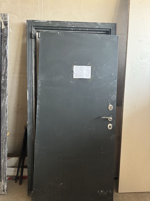 Входной дверь для доса