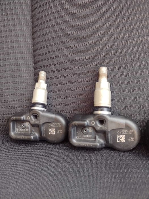 TPMS датчик за налягане в гумите за Тойота и Лексус pmv-c215 оригинал