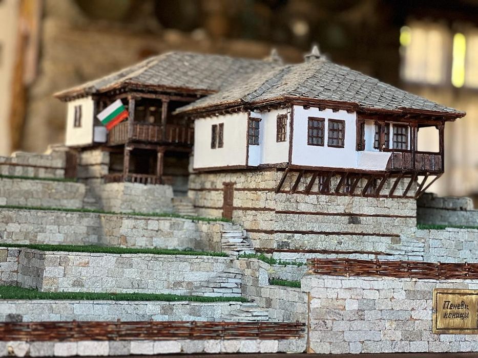 *Макет на БЪЛГАРСКА КЪЩА*
Това е идеалния подарък за всякакъв повод.По