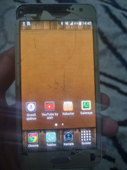 Samsung a3      .