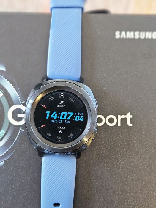 Samsung Gear Sport Смарт часы