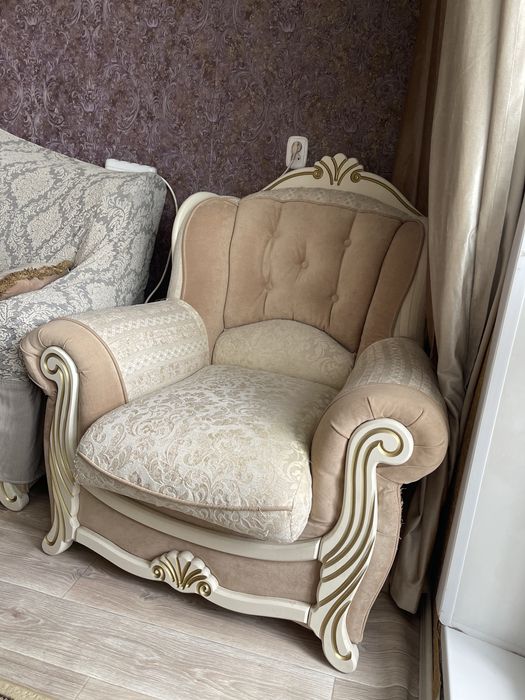 Продается диван и кресло