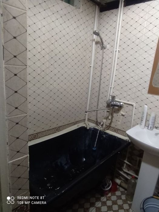 Дом карши шахар пахтазор миттитуман асака банк олдида