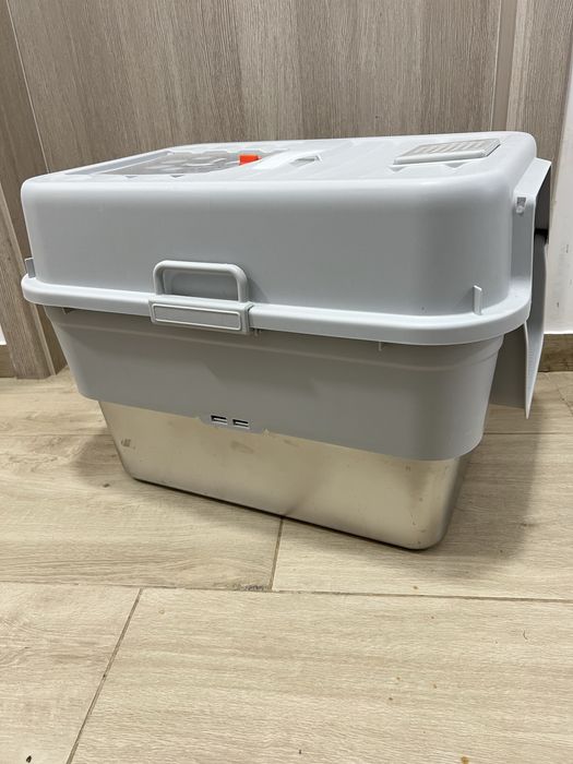 Vand litiera din inox, acoperita