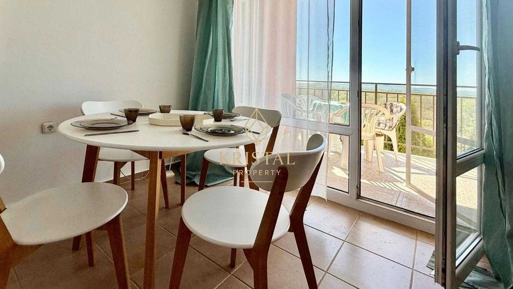 Продава се Тристаен апартамент в к.к. Слънчев бряг - 65 кв.м за 1308 €/кв.м - Снимка #1