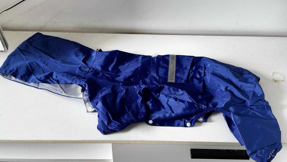 Дождевик для собаки, р-р 3XL новый