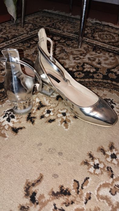 Продам туфли..Обували один раз