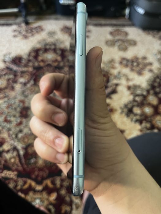 Iphone xr sotiladi