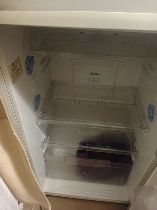 Холодильник Samsung